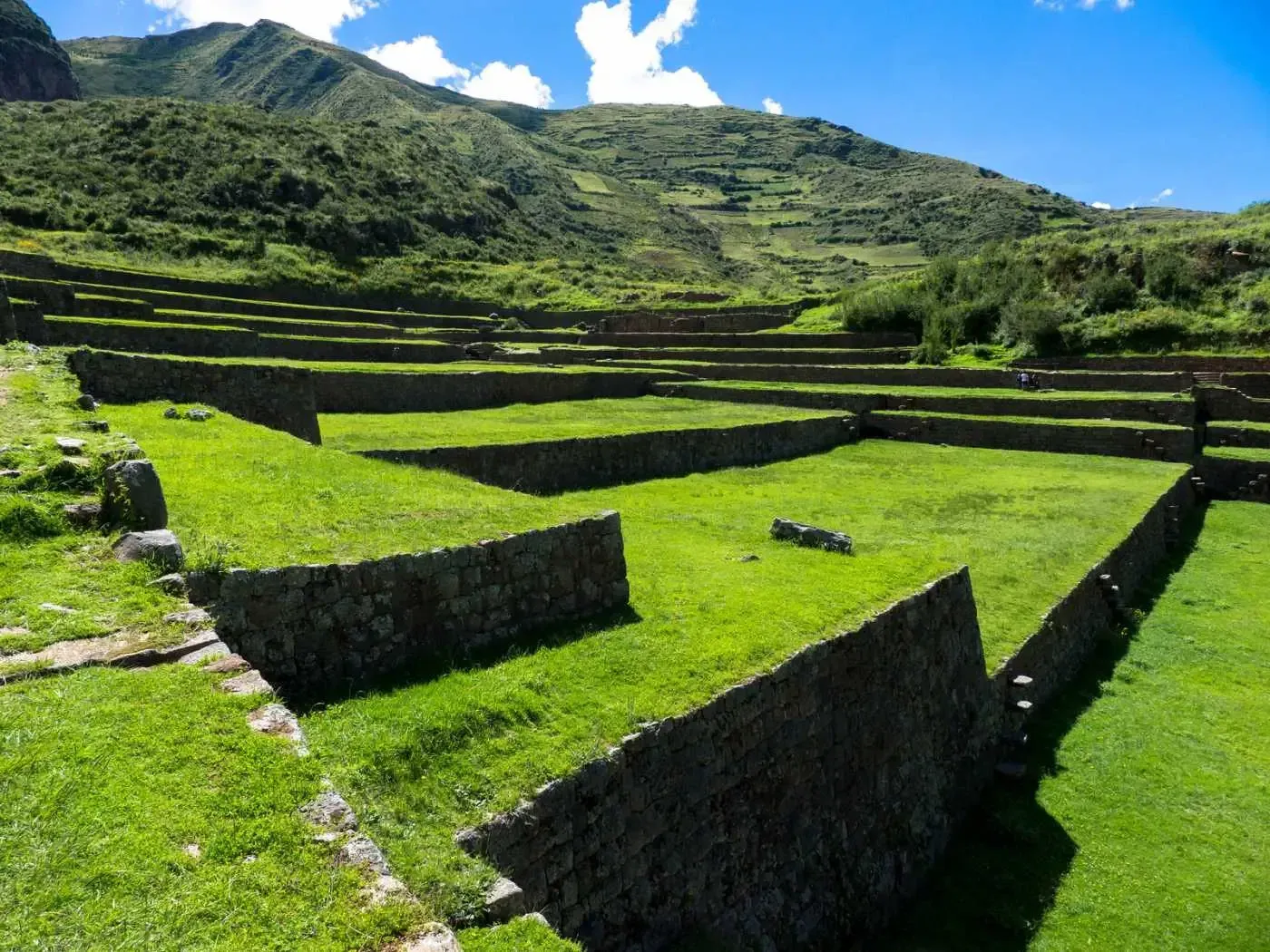 Valle Sur: Tipón, Pikillacta y Andahuaylillas